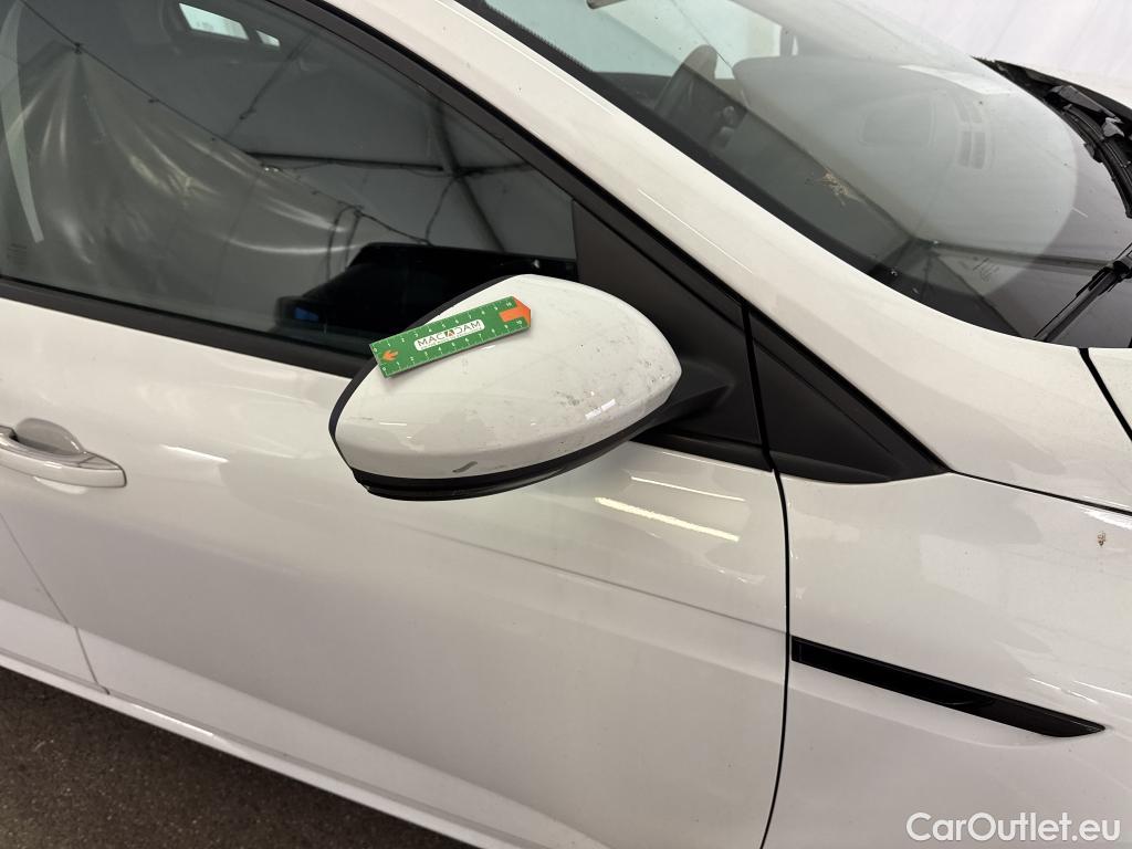  Renault  Megane RENAULT Mégane Berline / 2020 / 5P / Berline Business TCe 115 FAP / TRANSFO VP VF #26