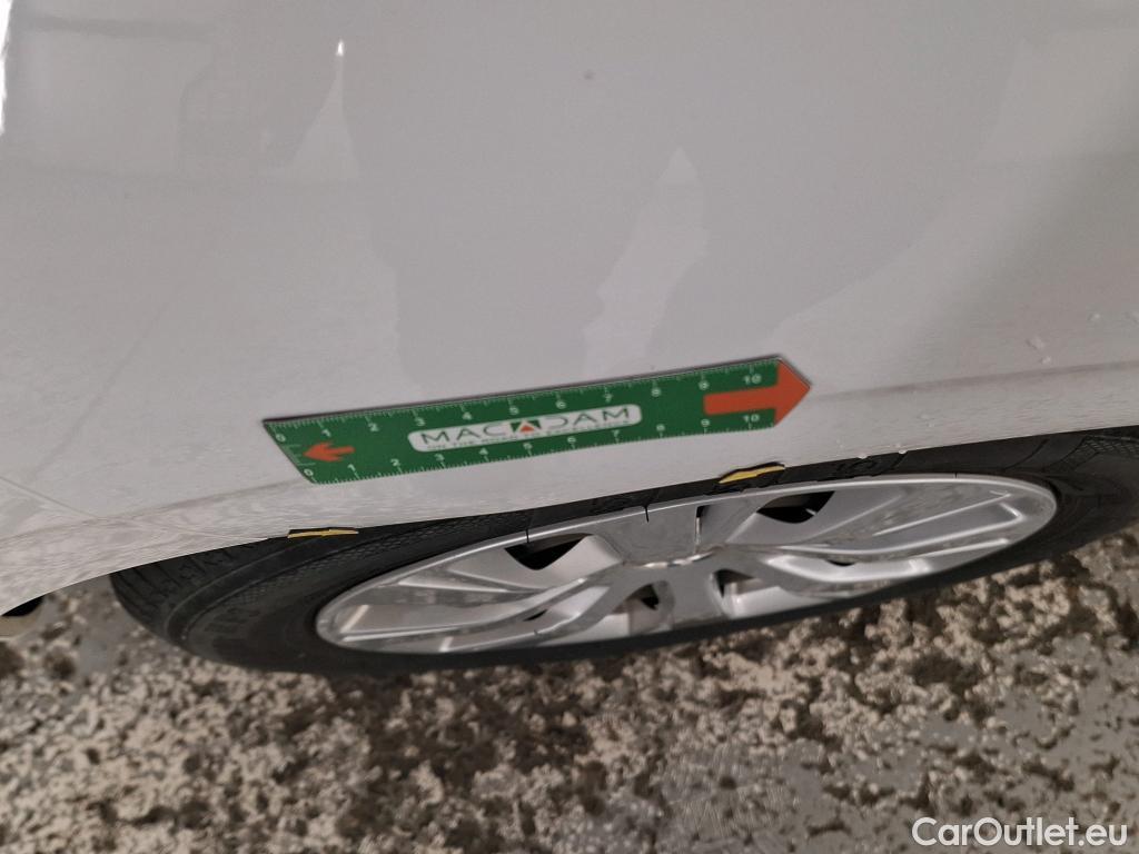  Peugeot  208 PEUGEOT  5p Berline 16 BlueHDi 75 Active #2