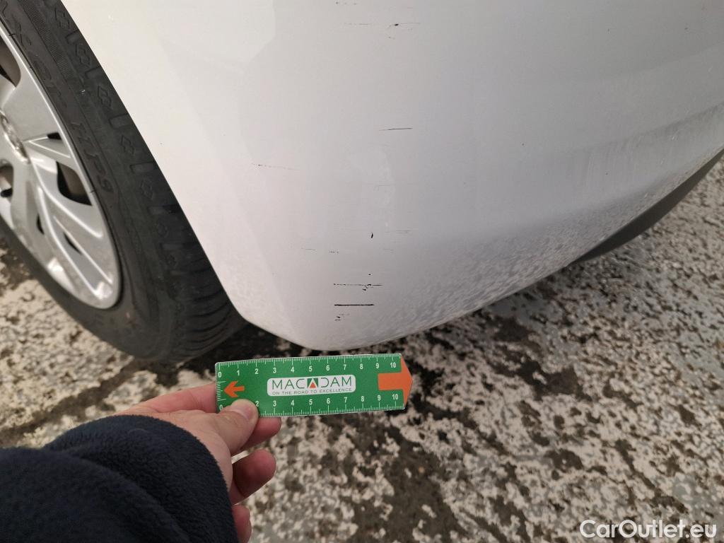  Peugeot  208 PEUGEOT  5p Berline 16 BlueHDi 75 Active #13