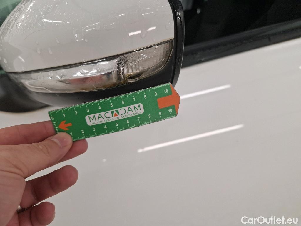  Peugeot  208 PEUGEOT  5p Berline 16 BlueHDi 75 Active #18