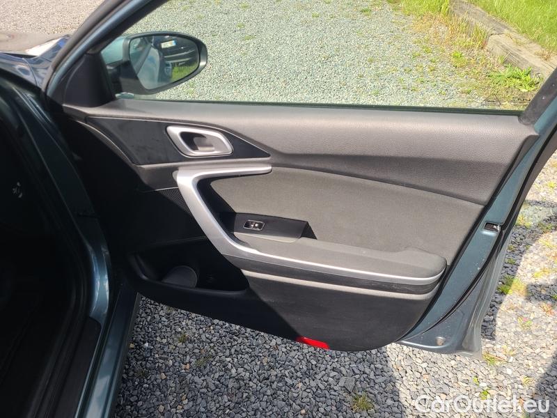  KIA  Cee'd Ceed  (CD) (2018->) Ceed 1.0 T-GDI 74 Spin 5d #37