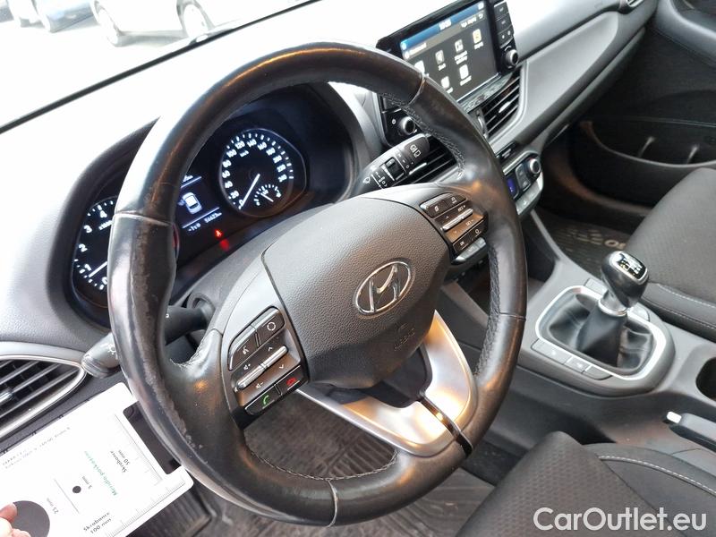  Hyundai  i30  (PD)(01.2017 ->) Kombi - Hyundai  kom.TGDI 140 All Inclusive #12