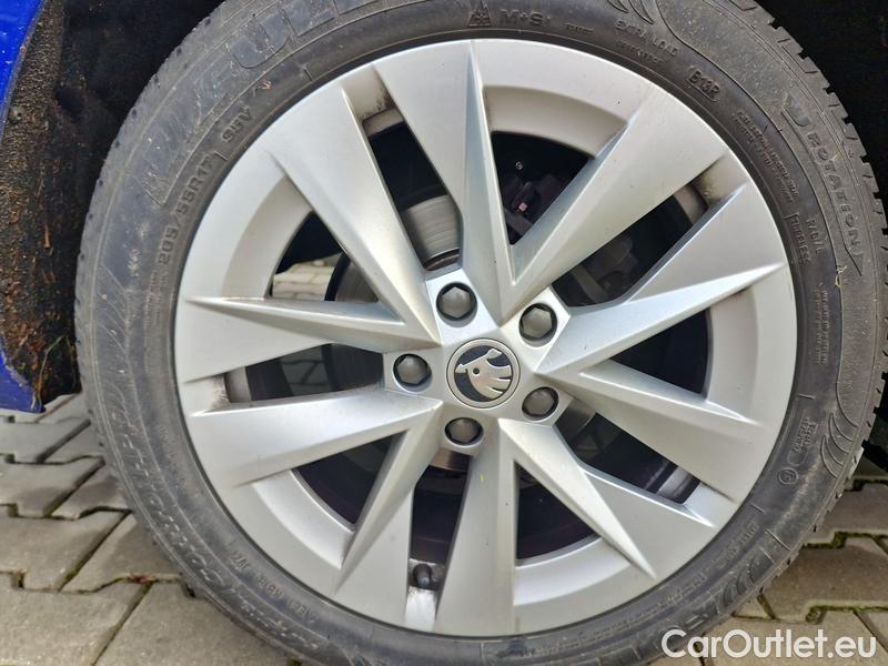  Skoda  Octavia  Combi (NX3)(2020) Oct.Combi 2.0TDI 85 Style #17