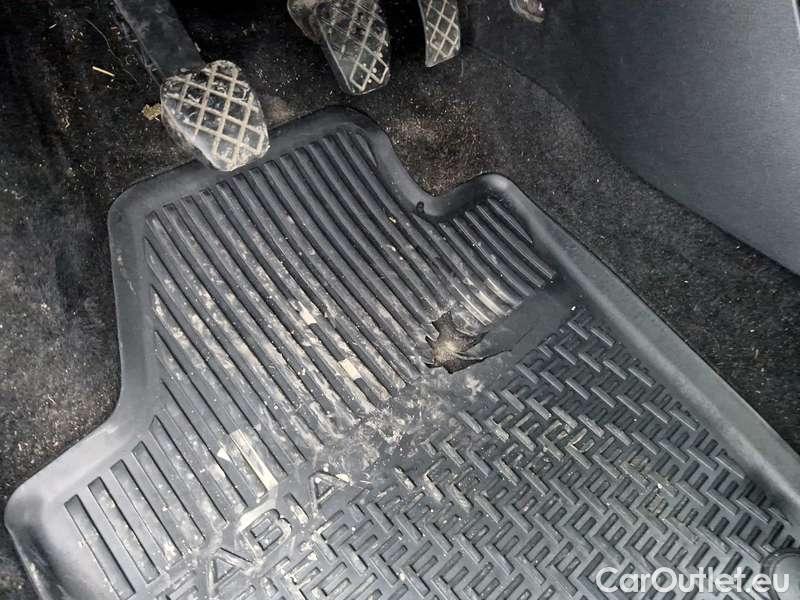  Skoda  Fabia  Combi (2015)  Com.1.0TSI 70 Style #8