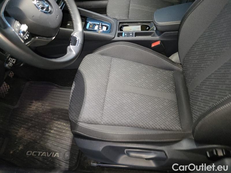  Skoda  Octavia  Combi (NX3)(2020) Oct.Combi 2.0TDI 110 Style AT #7