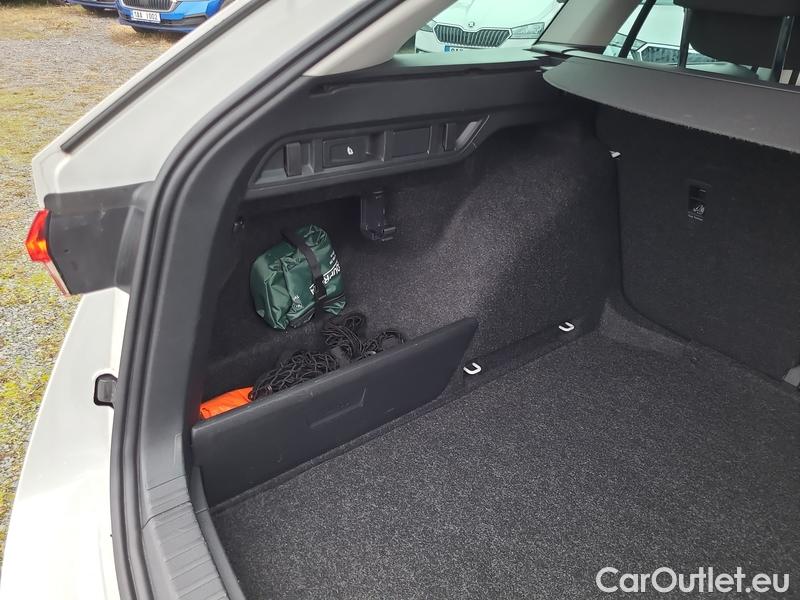  Skoda  Octavia  Combi (NX3)(2020) Oct.Combi 2.0TDI 85 Style #19