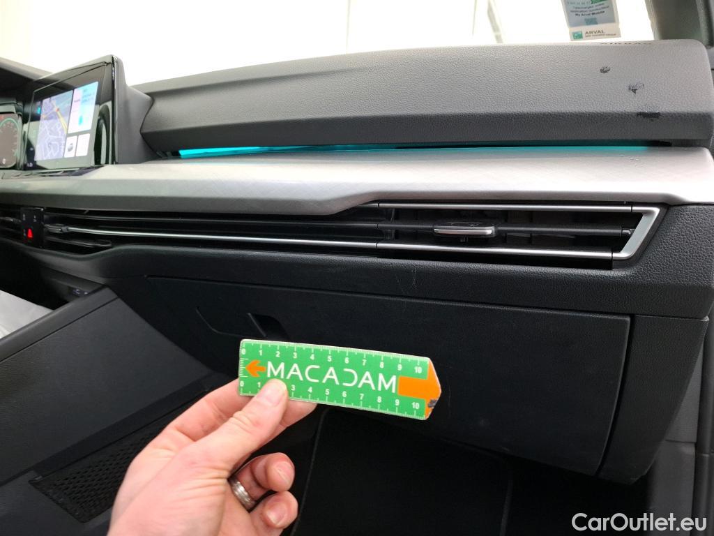  Volkswagen  Golf  VOLKSWAGEN / 2020 / 5P / Berline 2.0 TDI SCR 150 DSG7 Life Busi 1st #4