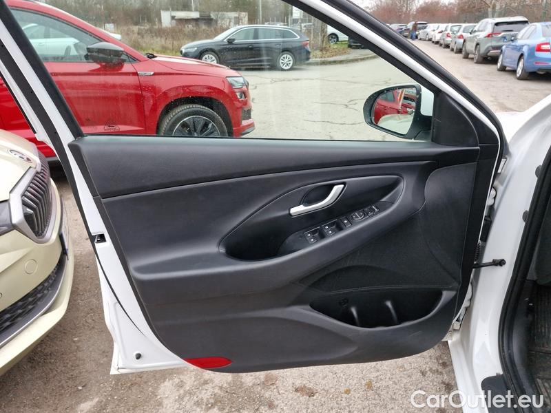  Hyundai  i30  (PD)(01.2017 ->) Kombi - Hyundai  kom.TGDI 140 All Inclusive #9