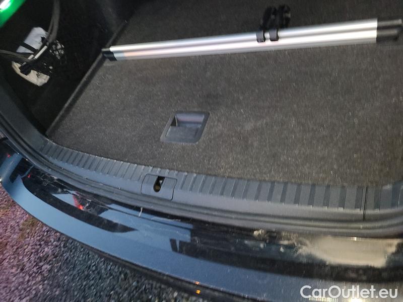  Skoda  Octavia  Combi (NX3)(2020) Oct.Combi 2.0TDI 110 Style AT #13