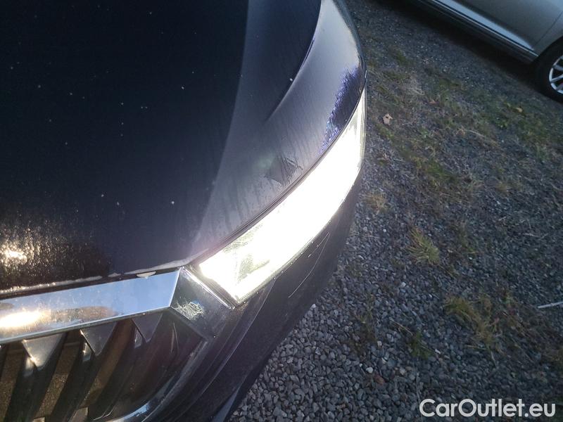  Skoda  Octavia  Combi (NX3)(2020) Oct.Combi 2.0TDI 110 Style AT #4