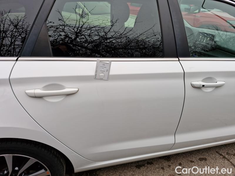  Hyundai  i30  (PD)(01.2017 ->) Kombi - Hyundai  kom.TGDI 140 All Inclusive #6