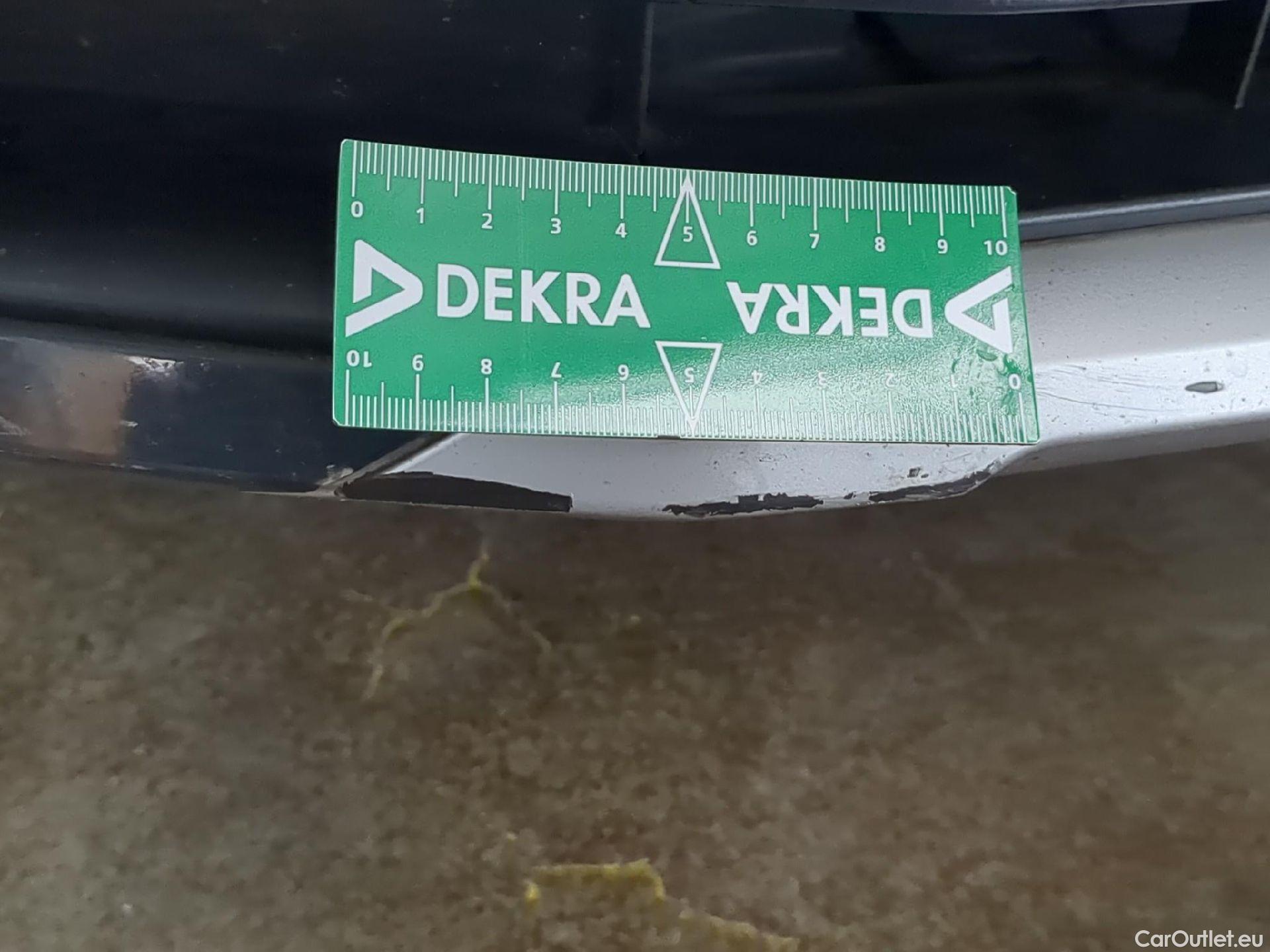  Audi  Q3 AUDI  / 2018 / 5P / SUV 35 TFSI 150 MHEV S TRONIC DESIGN LUXE #31