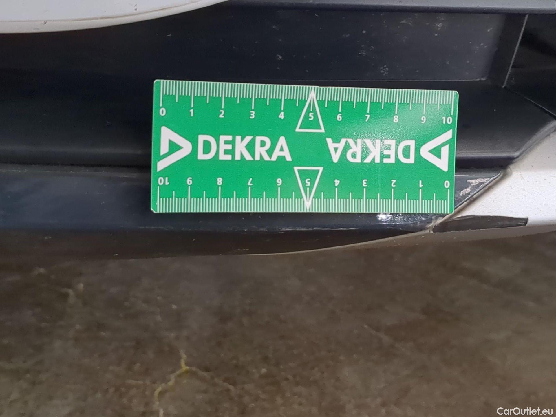  Audi  Q3 AUDI  / 2018 / 5P / SUV 35 TFSI 150 MHEV S TRONIC DESIGN LUXE #34