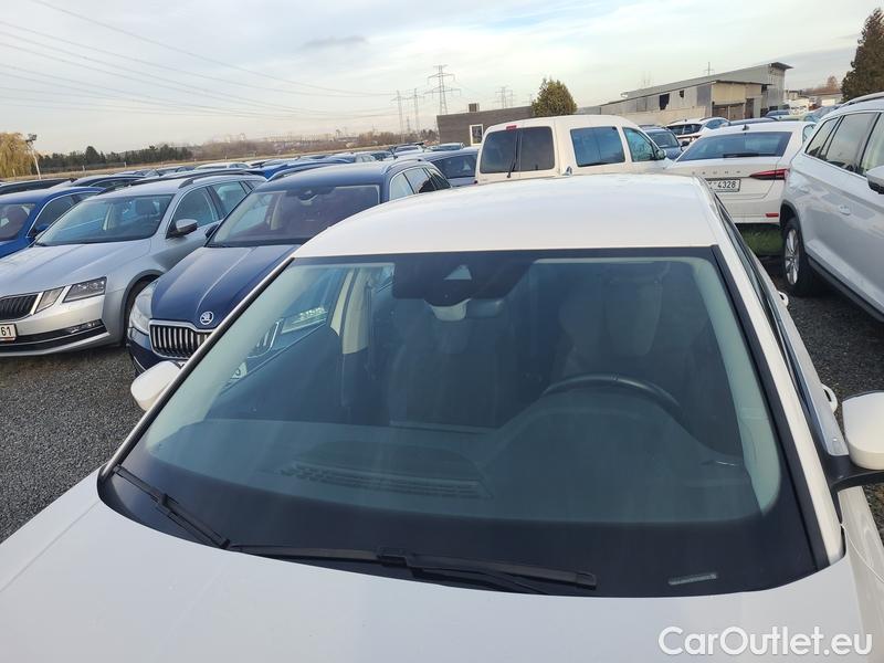  Skoda  Octavia  Lim. (NX3)(2020) Oct.2.0TDI 110 Ambition 5d #1