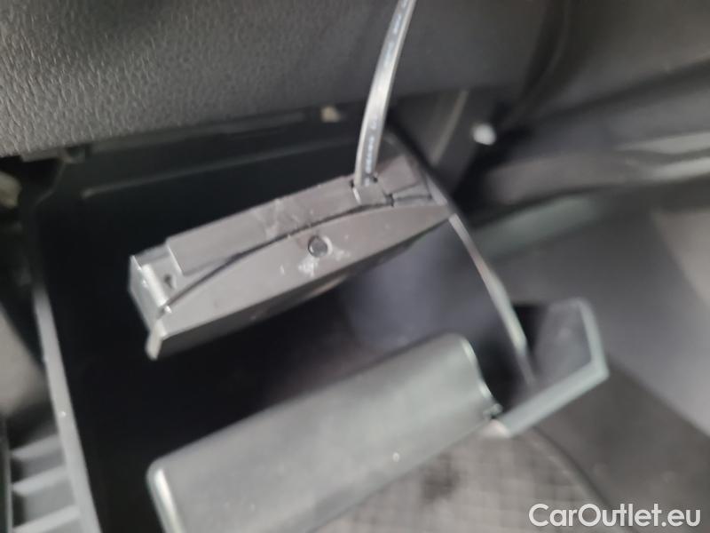  Skoda  Octavia  Combi  (5E5)(03.2017->) Co1.5TSI 110 Ambition #12