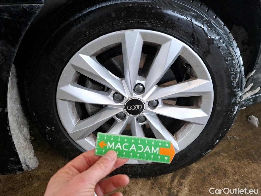  Audi  A3 AUDI  Berline / 2020 / 4P / Berline 30 TFSI MHEV S Tronic 110 #8