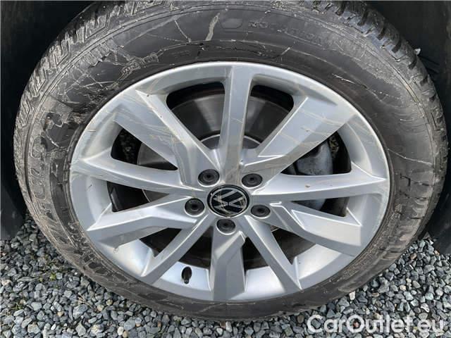  Volkswagen  Golf  Var.2.0TDI 147 ALL 4x4 AT #2