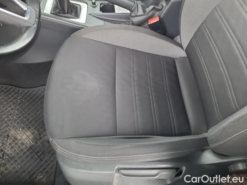  Skoda  Octavia  Combi  (5E5)(03.2017->) Co1.5TSI 110 Ambition #10