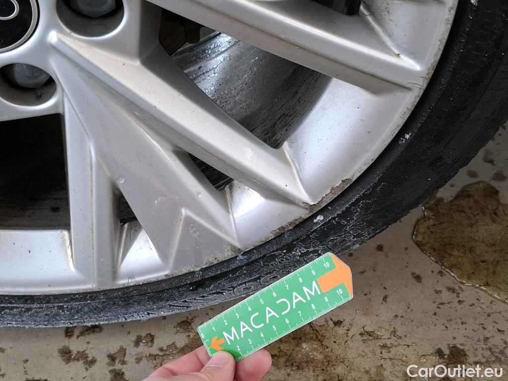  Audi  A3 AUDI  Sportback / 2020 / 5P / Berline 35 TFSI 150 MHEV S Tronic Design Luxe #19