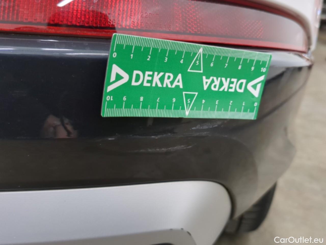  Audi  Q3 AUDI  / 2018 / 5P / SUV 35 TFSI 150 MHEV S TRONIC DESIGN LUXE #16