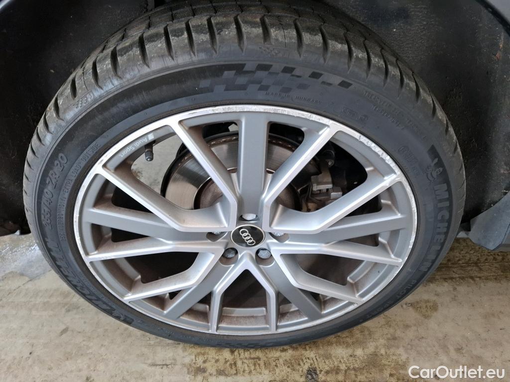  Audi  Q3 AUDI  / 2018 / 5P / SUV 45 TFSI E 245 S TRONIC S LINE #5