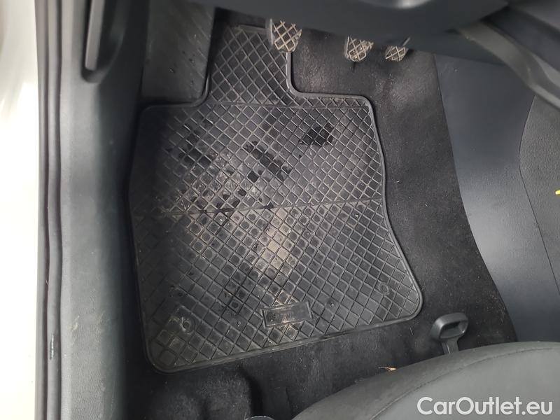  Skoda  Octavia  Combi  (5E5)(03.2017->) Co1.5TSI 110 Ambition #6