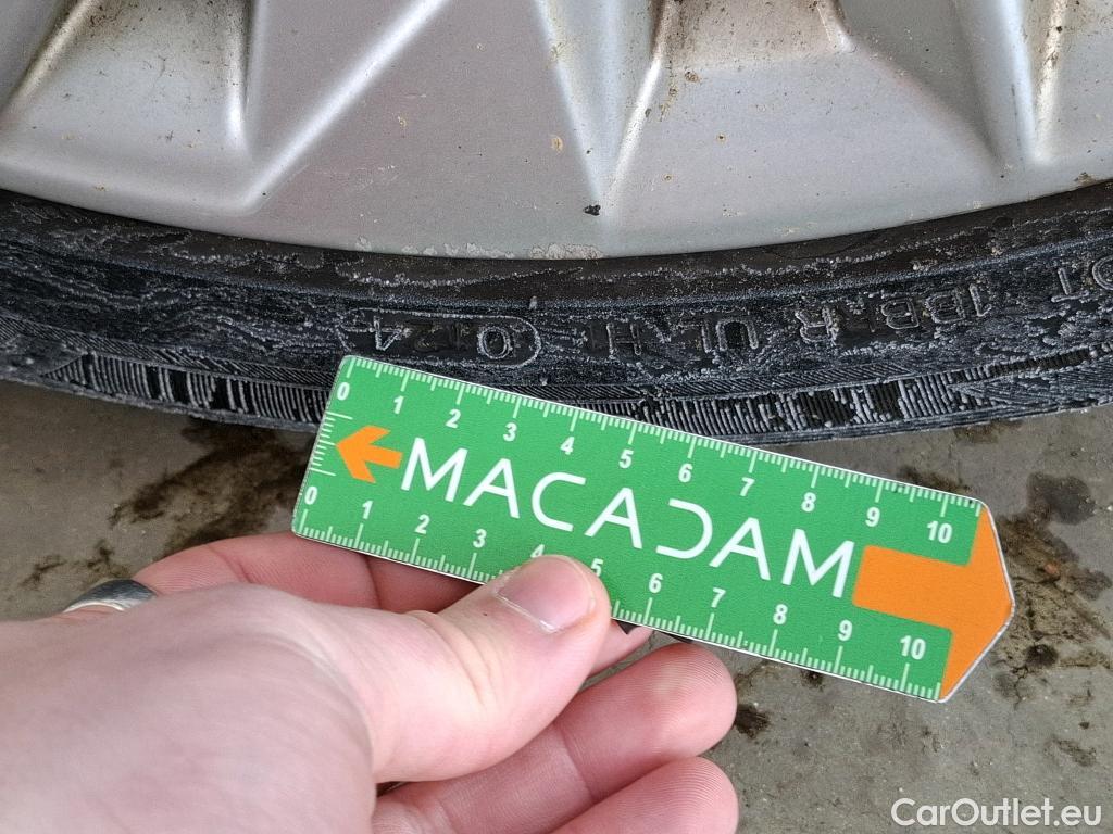  Audi  A3 AUDI  Sportback / 2020 / 5P / Berline 35 TFSI 150 MHEV S Tronic Design Luxe #13