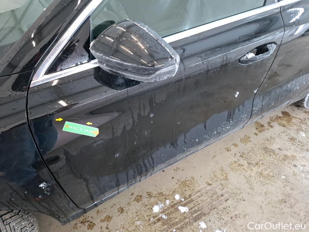  Audi  A3 AUDI  Sportback / 2020 / 5P / Berline 35 TFSI 150 MHEV S Tronic Design Luxe #32