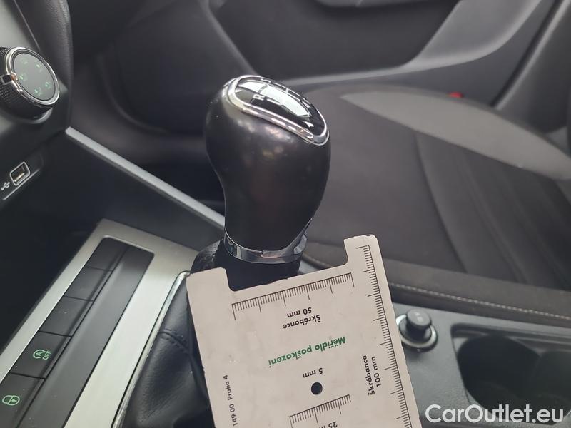  Skoda  Octavia  Combi  (5E5)(03.2017->) Co1.5TSI 110 Ambition #8