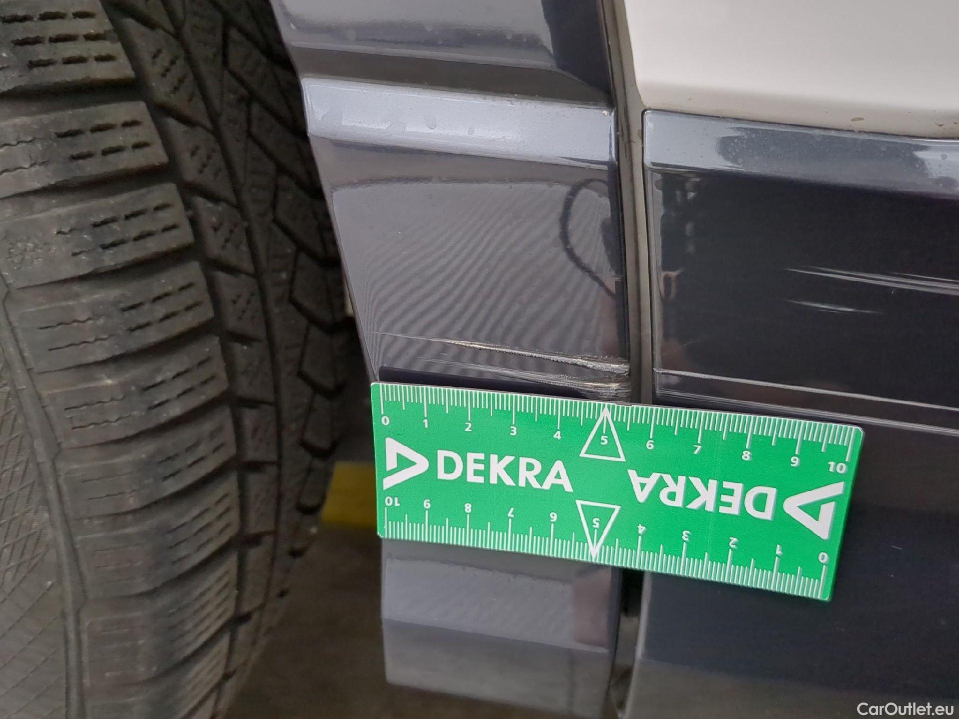  Audi  Q3 AUDI  / 2018 / 5P / SUV 35 TFSI 150 MHEV S TRONIC DESIGN LUXE #21