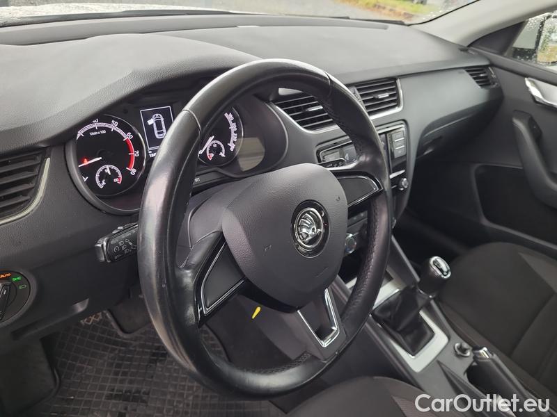  Skoda  Octavia  Combi  (5E5)(03.2017->) Co1.5TSI 110 Ambition #7