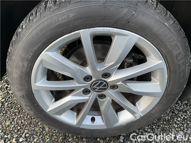  Volkswagen  Golf  Var.2.0TDI 147 ALL 4x4 AT #6