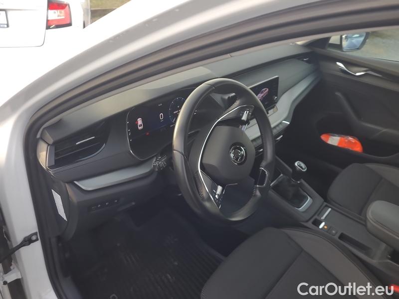  Skoda  Octavia  Lim. (NX3)(2020) Oct.2.0TDI 110 Ambition 5d #3