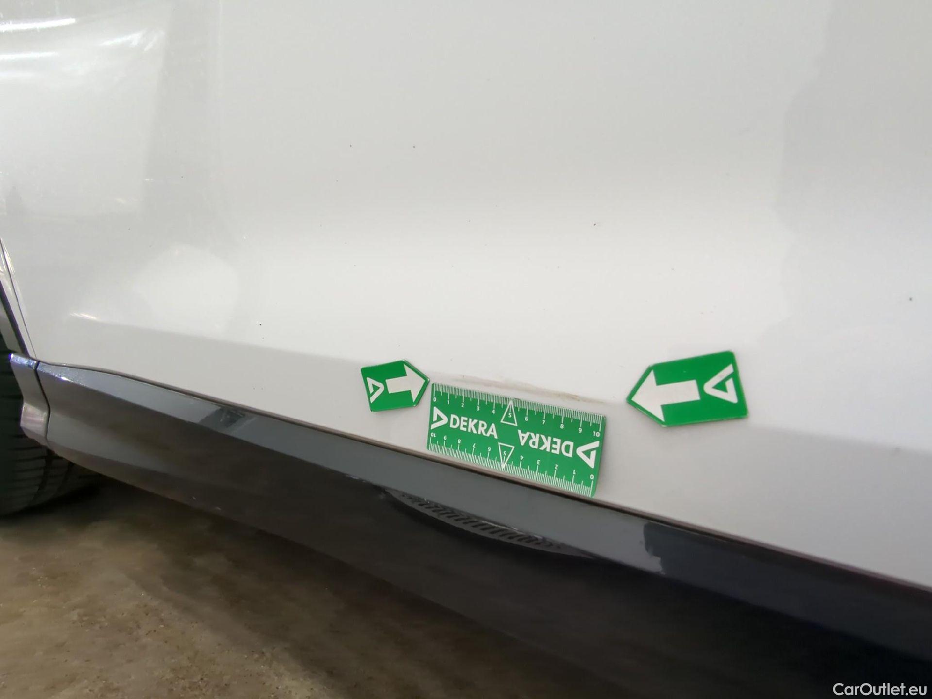  Audi  Q3 AUDI  / 2018 / 5P / SUV 35 TFSI 150 MHEV S TRONIC DESIGN LUXE #41