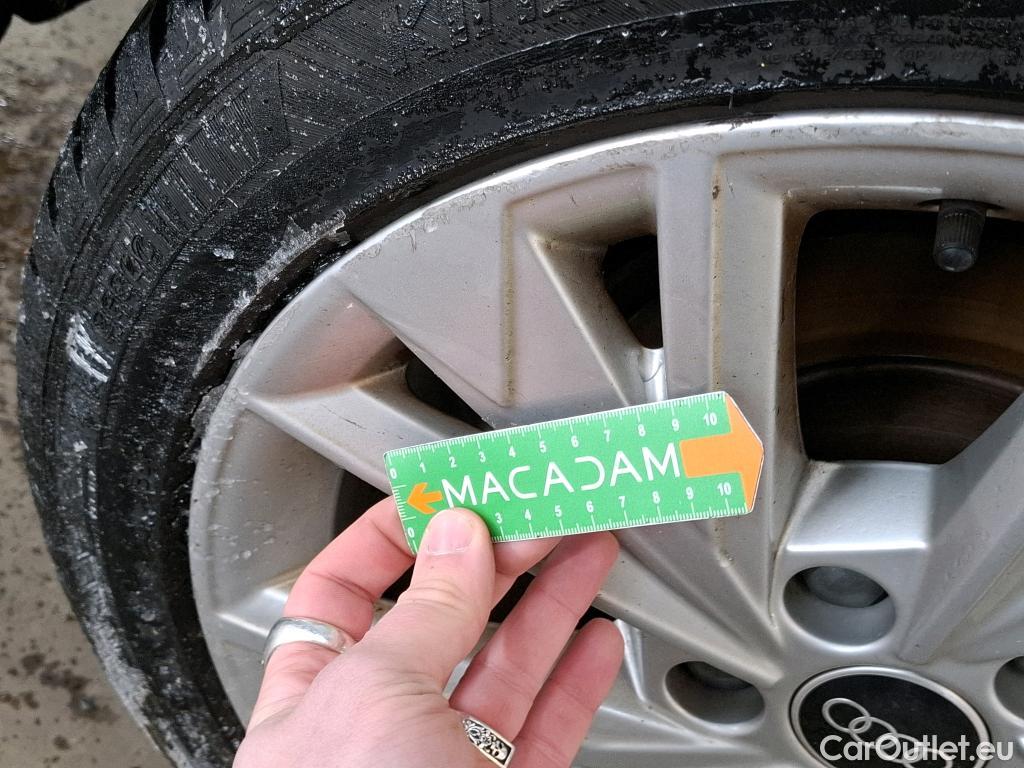  Audi  A3 AUDI  Sportback / 2020 / 5P / Berline 35 TFSI 150 MHEV S Tronic Design Luxe #18