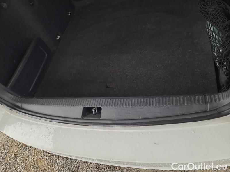  Skoda  Octavia  Combi  (5E5)(03.2017->) Co1.5TSI 110 Ambition #16