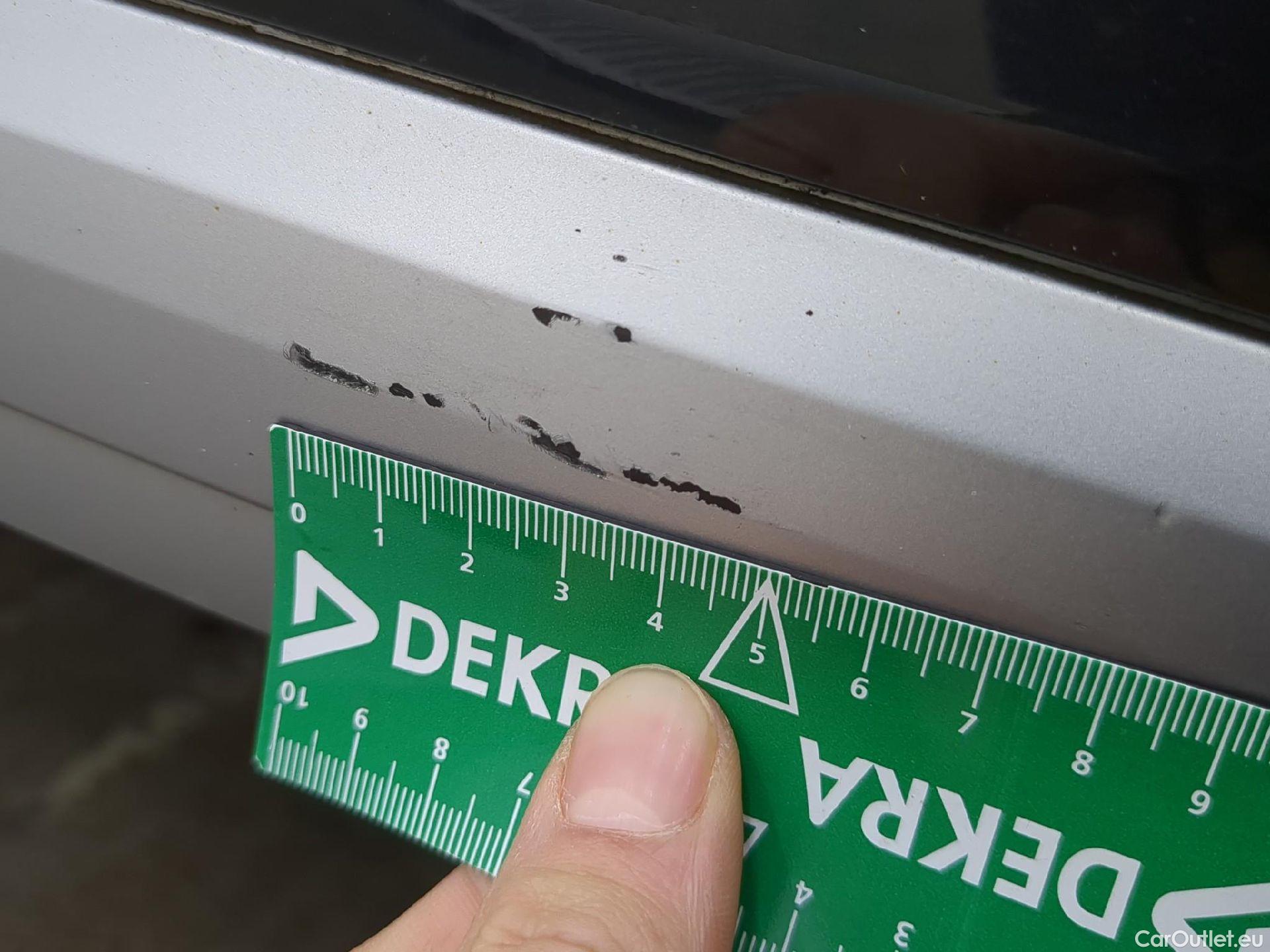  Audi  Q3 AUDI  / 2018 / 5P / SUV 35 TFSI 150 MHEV S TRONIC DESIGN LUXE #18