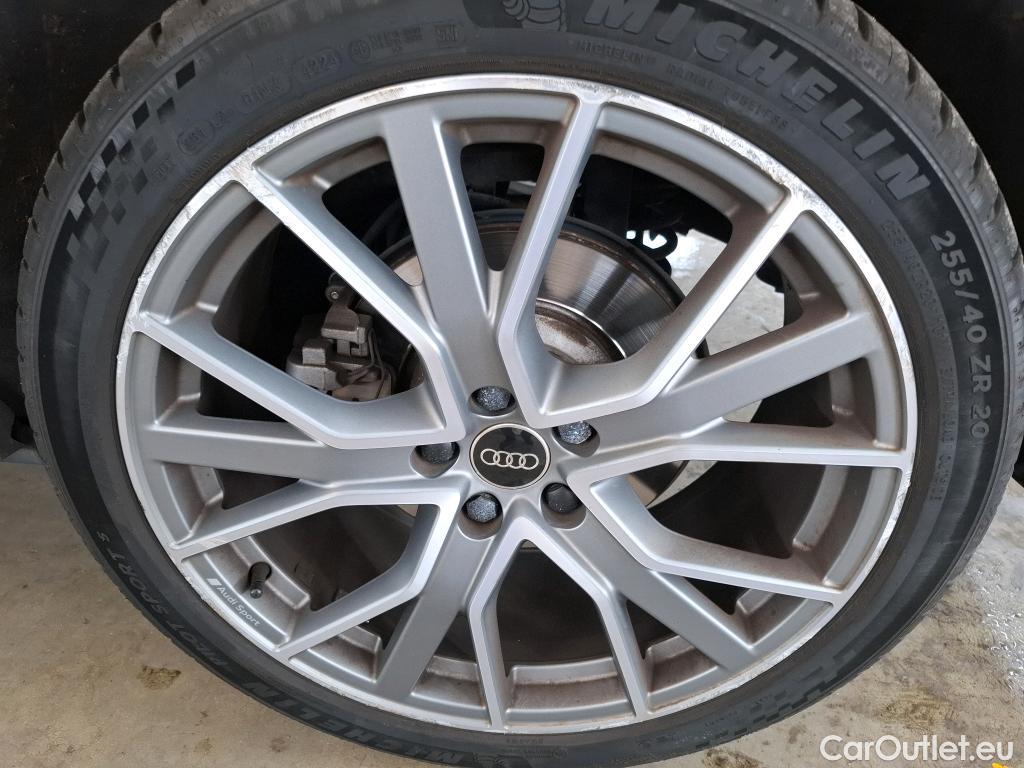  Audi  Q3 AUDI  / 2018 / 5P / SUV 45 TFSI E 245 S TRONIC S LINE #28