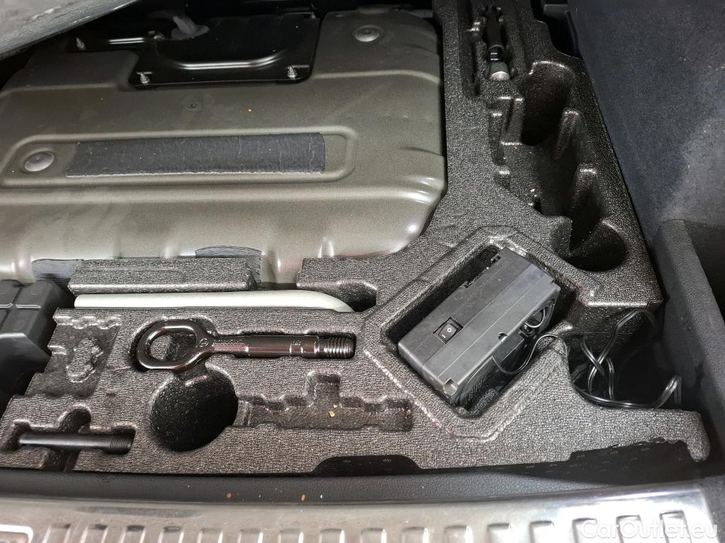  Audi  Q3 AUDI  / 2018 / 5P / SUV 45 TFSI E 245 S TRONIC S LINE #47