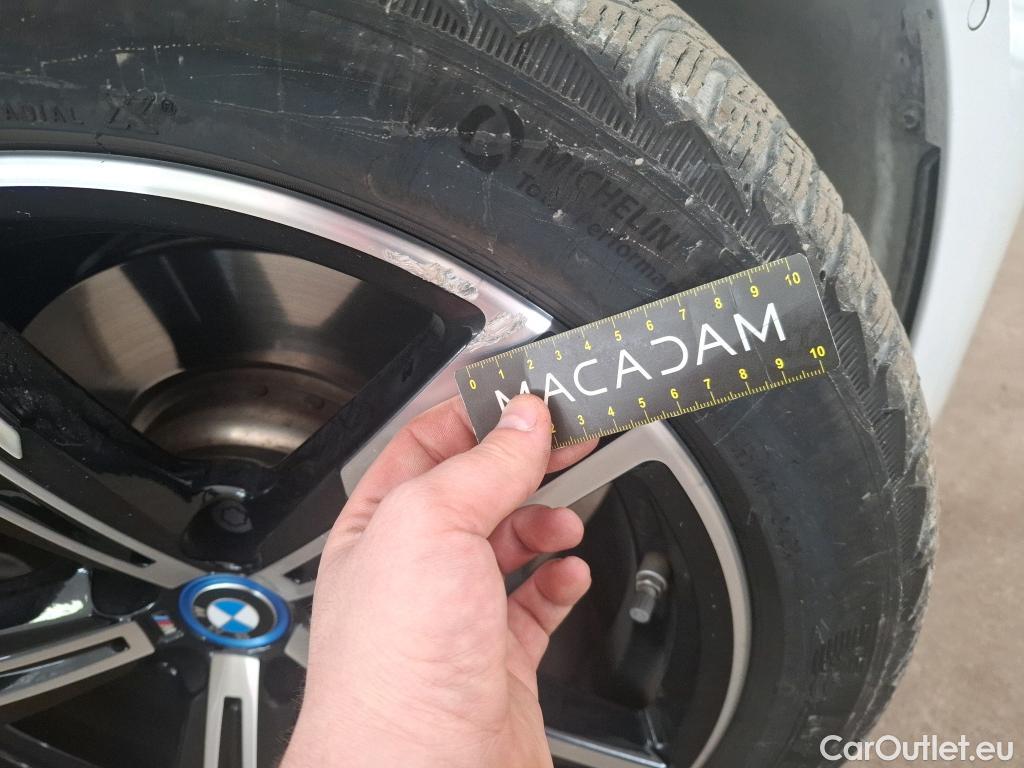  Bmw  Serie 3 BMW Série 3 Touring / 2022 / 5P / Break 320e xDrive 204ch M Sport BVA8 Hybride #7