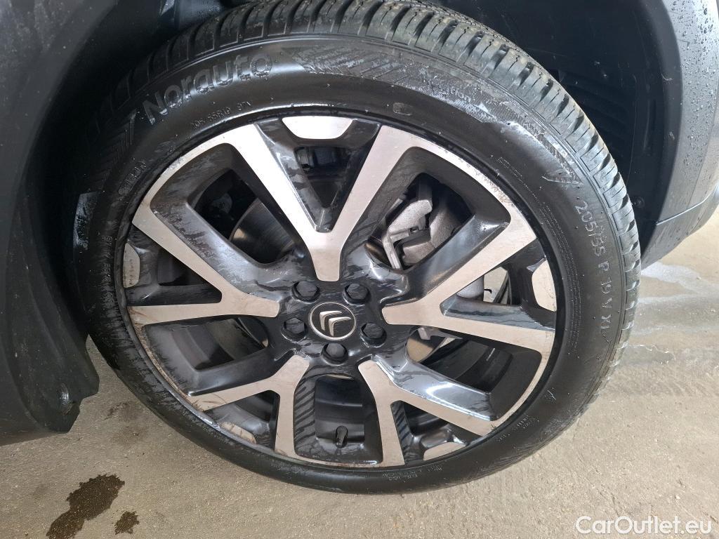  Citroen  C5 CITROEN  Aircross / 2018 / 5P / SUV Hybrid 225 ë-EAT8 Shine Pack #26