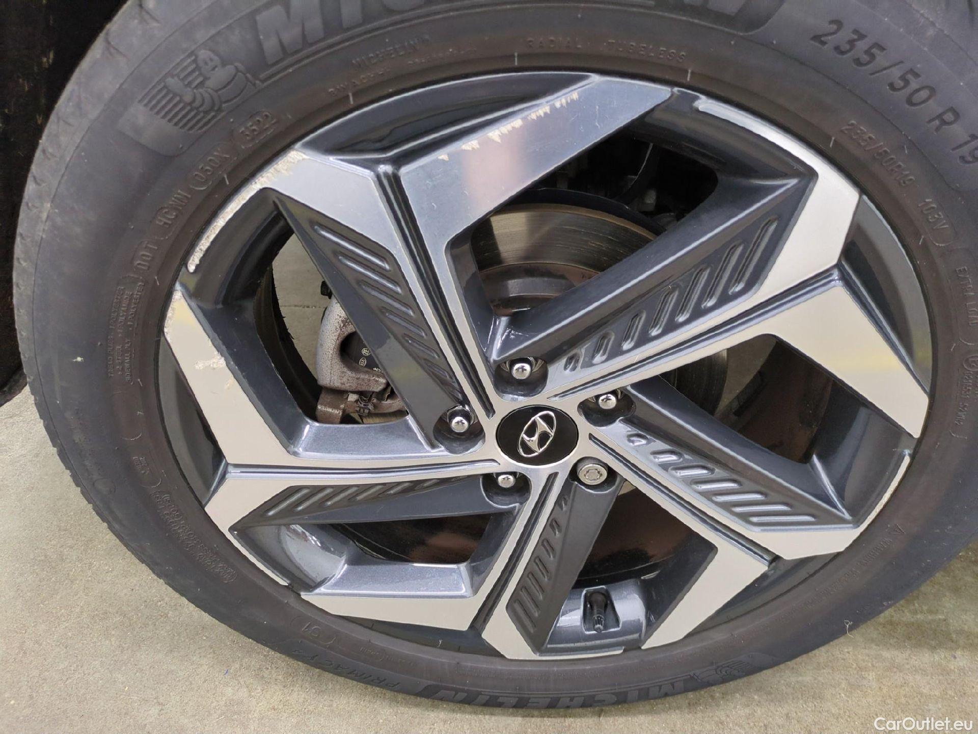  Hyundai  Tucson HYUNDAI  / 2020 / 5P / SUV 1.6 PHEV 265 HTRAC EXECUTIVE 4WD AUTO #28