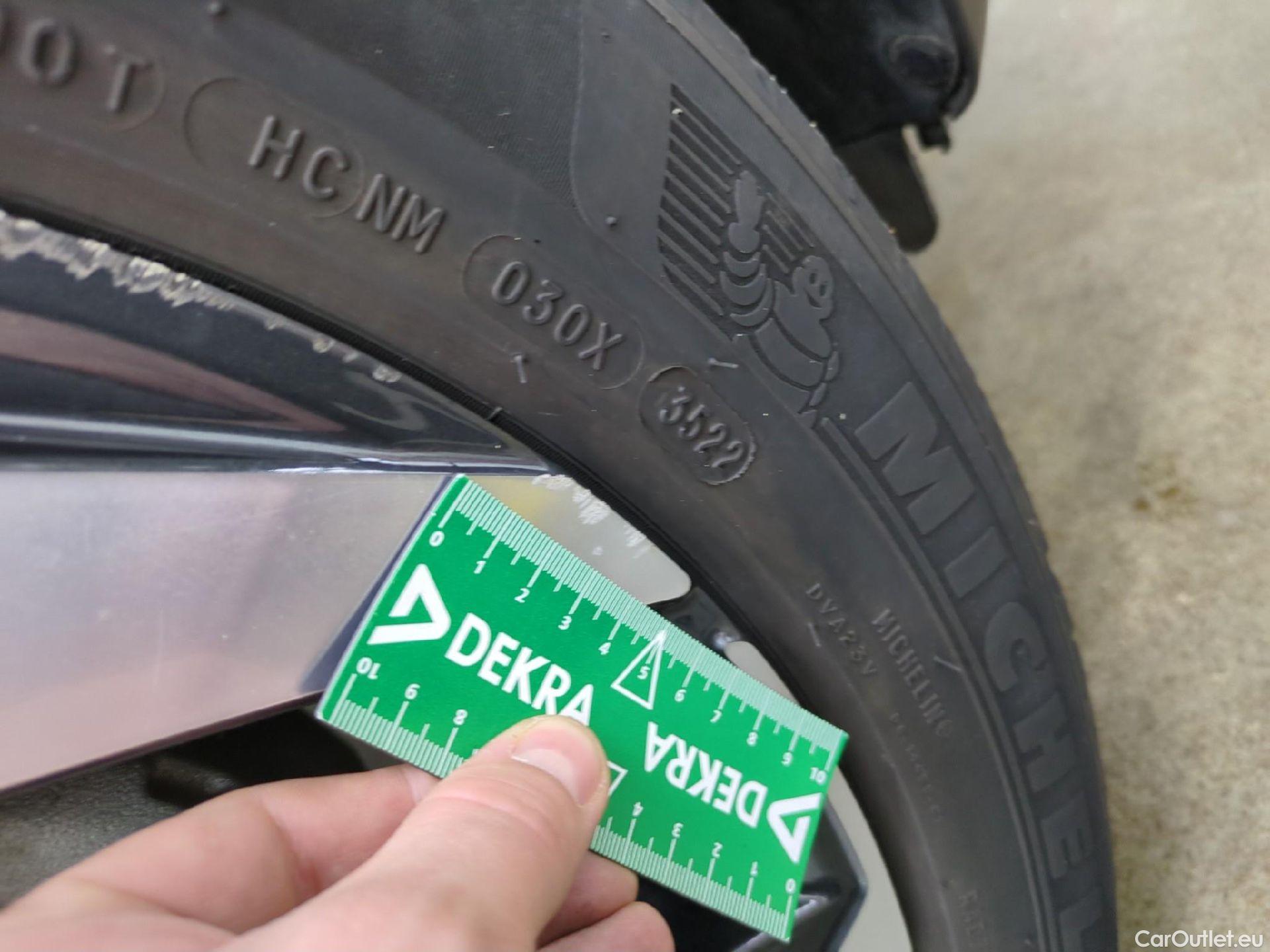  Hyundai  Tucson HYUNDAI  / 2020 / 5P / SUV 1.6 PHEV 265 HTRAC EXECUTIVE 4WD AUTO #11