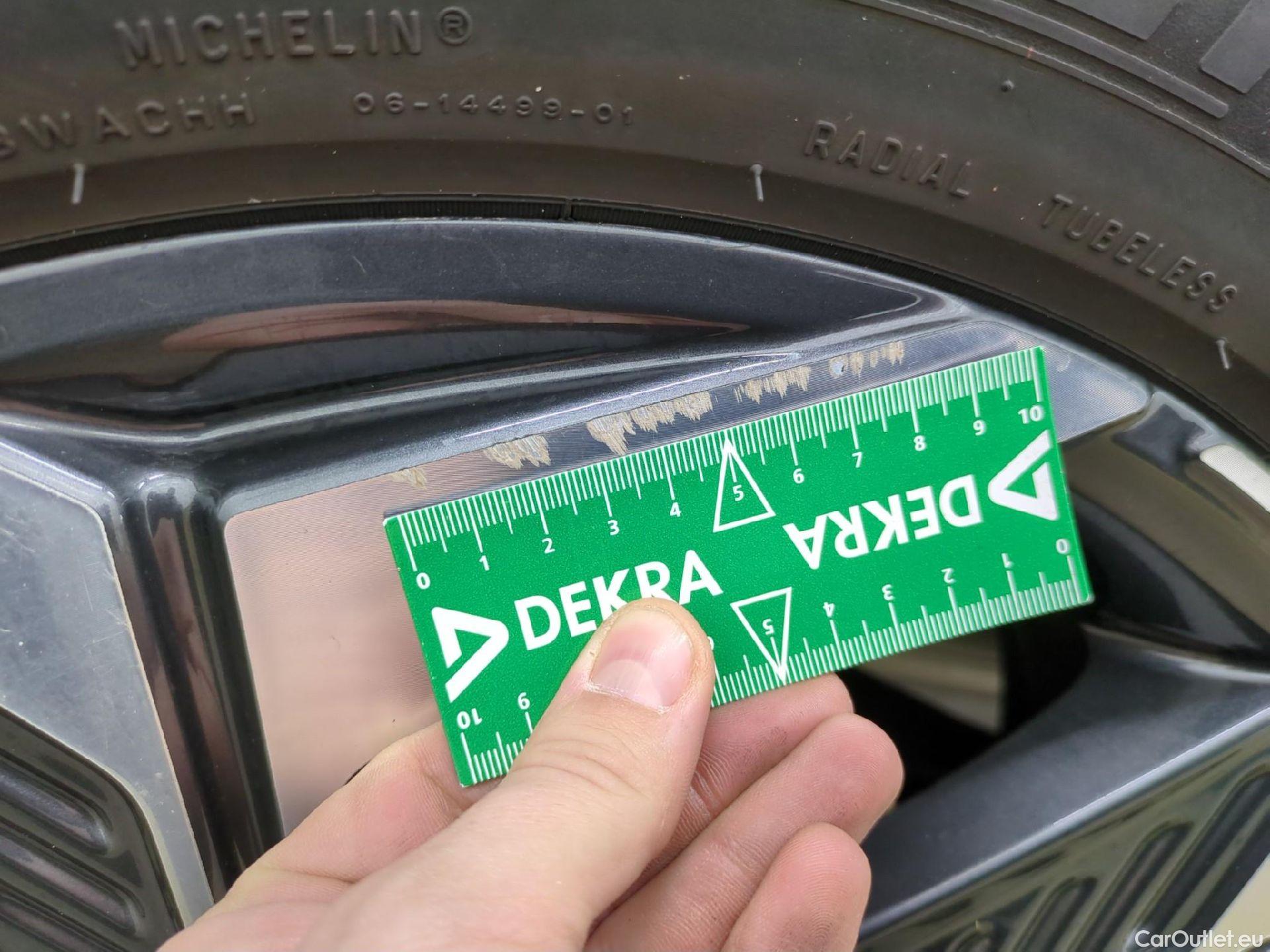  Hyundai  Tucson HYUNDAI  / 2020 / 5P / SUV 1.6 PHEV 265 HTRAC EXECUTIVE 4WD AUTO #27