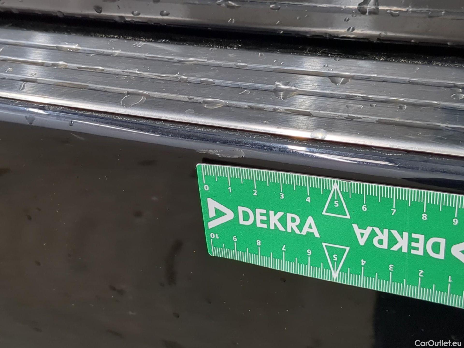  Mazda  CX-60 MAZDA  / 2022 / 5P / SUV 2.5 e-Sky PHEV Takumi AMB DRI CON PAN #17