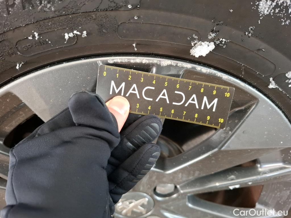  Peugeot  208  (e-) Style 50kWh BVA #9