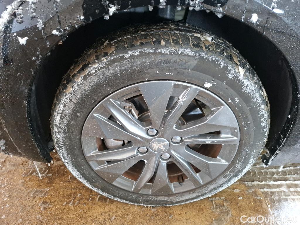  Peugeot  208  (e-) Style 50kWh BVA #8