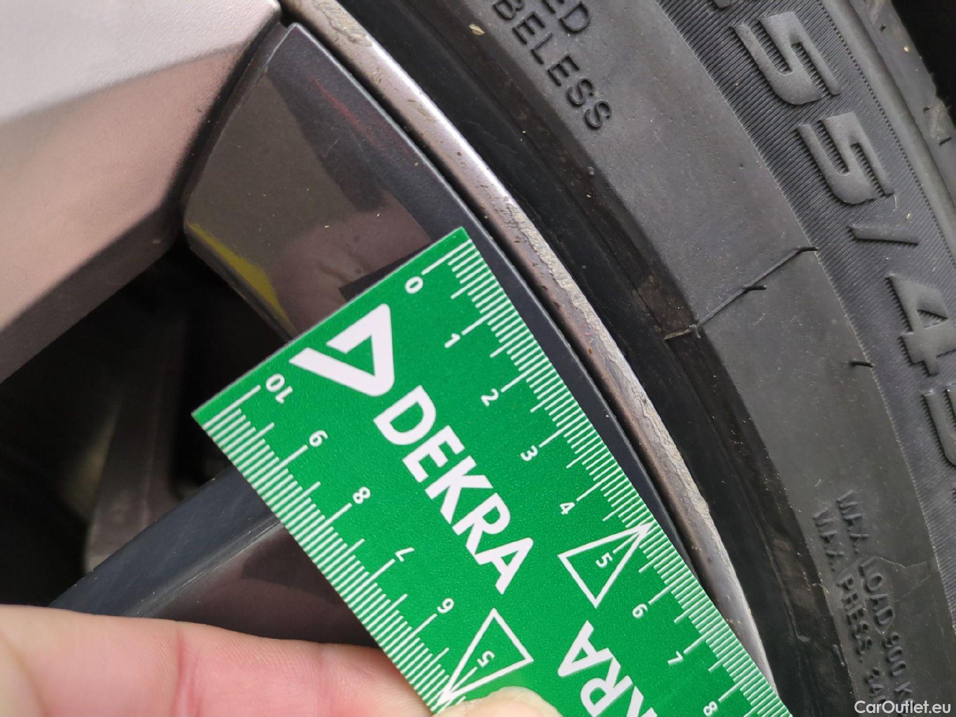  Tesla  Model Y TESLA  / 2020 / 5P / SUV Grand Autonomie Dual Motor AWD #3