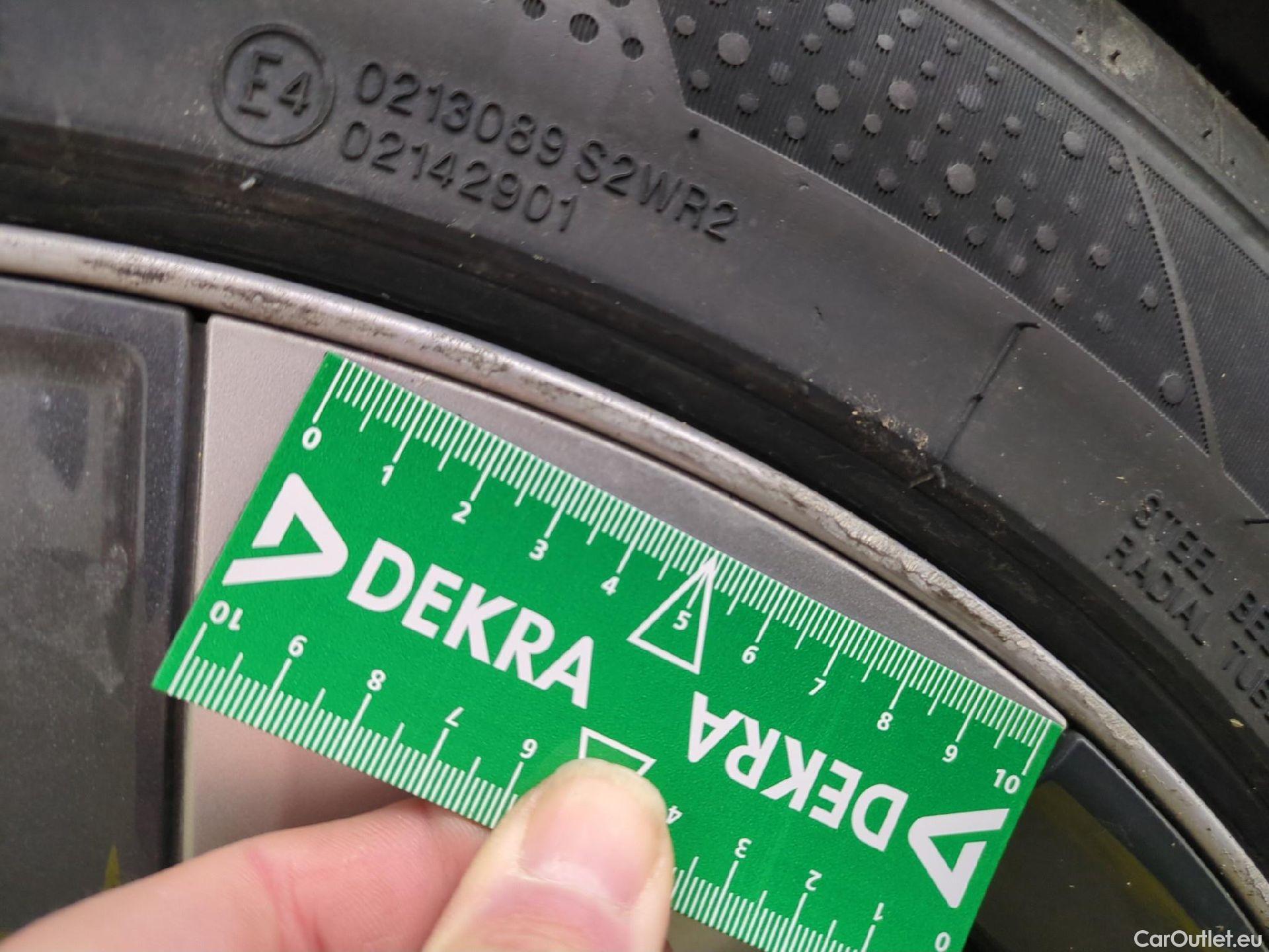  Tesla  Model Y TESLA  / 2020 / 5P / SUV Grand Autonomie Dual Motor AWD #2