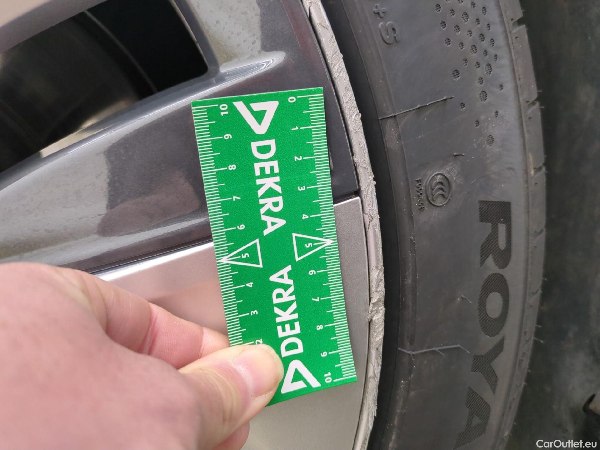  Tesla  Model Y TESLA  / 2020 / 5P / SUV Grand Autonomie Dual Motor AWD #18